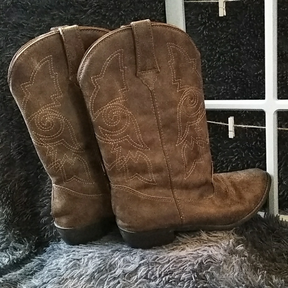 Girl cowboy boots